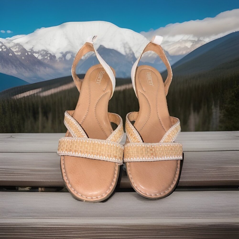 Born women's leather sandals size 9M F66108‎ CQA19 Leather And Textile Uppers
